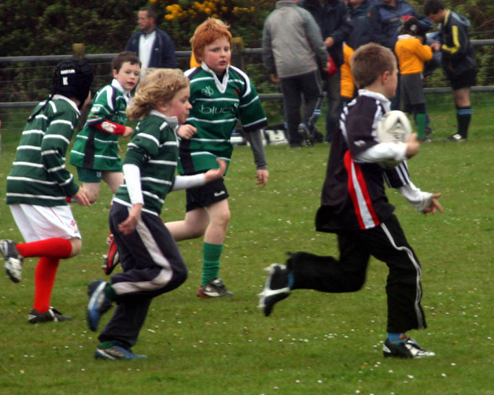 Oii- come back with the ball