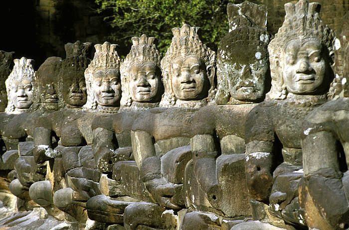 SIEM REAP Balustrades approaching Angkor Thom