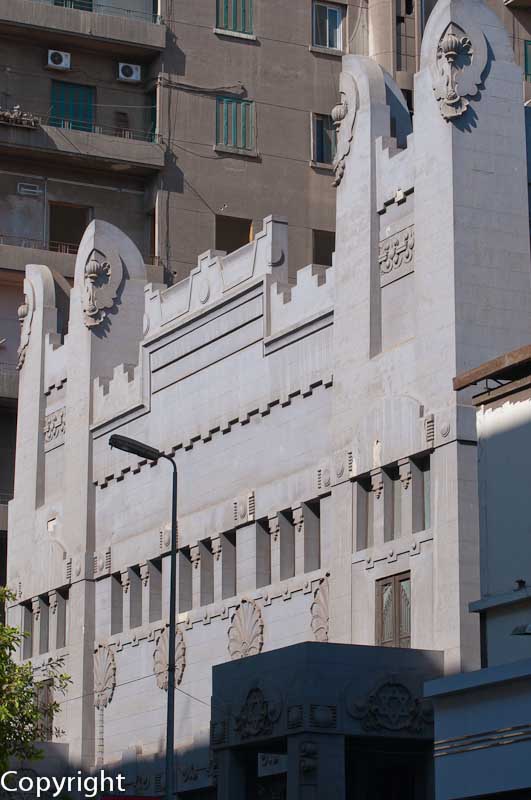 The heavily-guarded synagogue on Sharia Adly