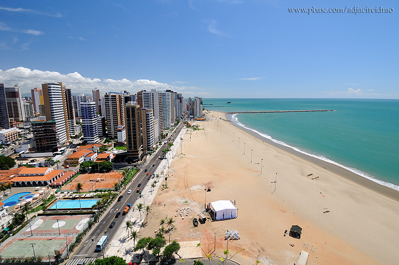 Vista do aterro da Praia do Ideal
