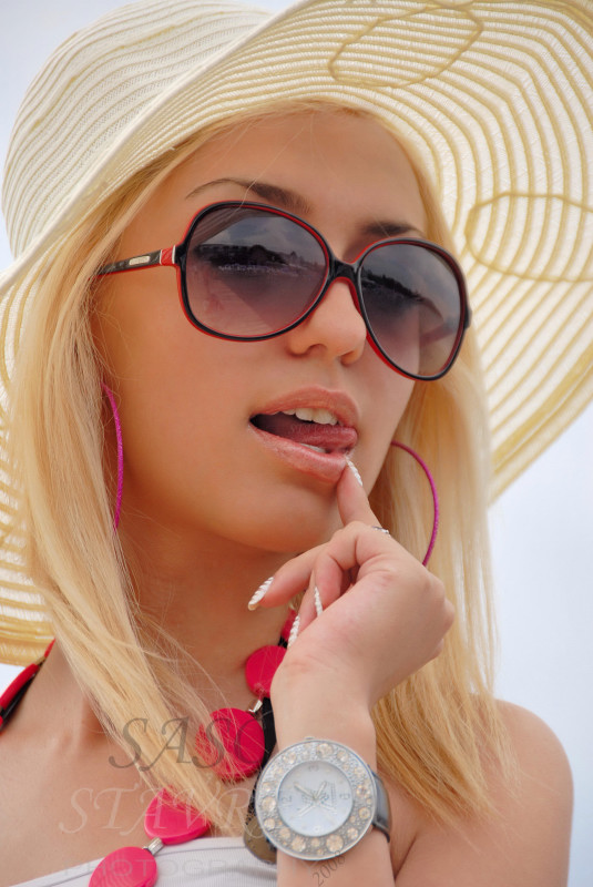 SHOWING OFF-JASMINA 007-51-60.jpg