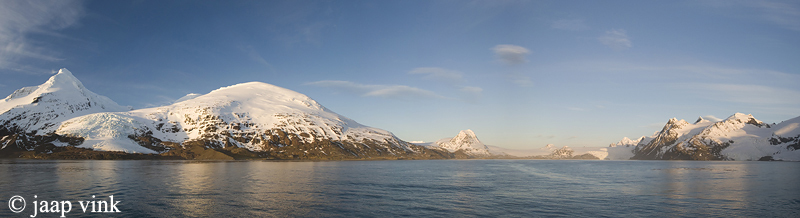 Shackleton Gap and Murray Snowfield