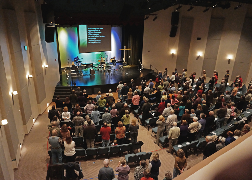 SUNDAY MORNING SERVICE  -  ISO 3200  -  SONY 16mm f/2.8 E-MOUNT LENS