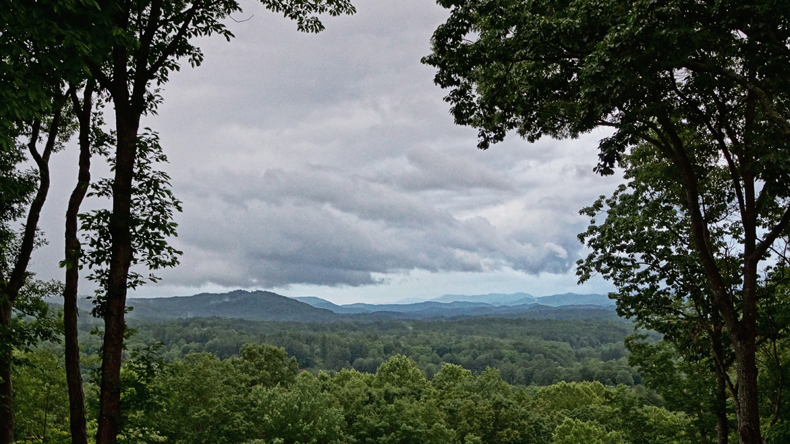 EVENING CLOUDS IN WESTERN NORTH CAROLINA  -  ISO 1600