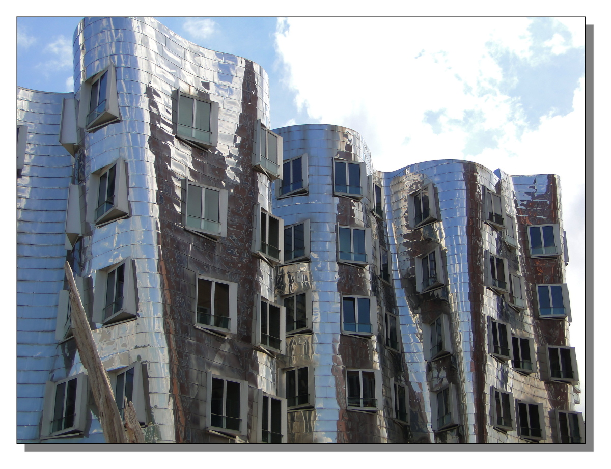 HX1 Dsseldorf Medienhafen 03