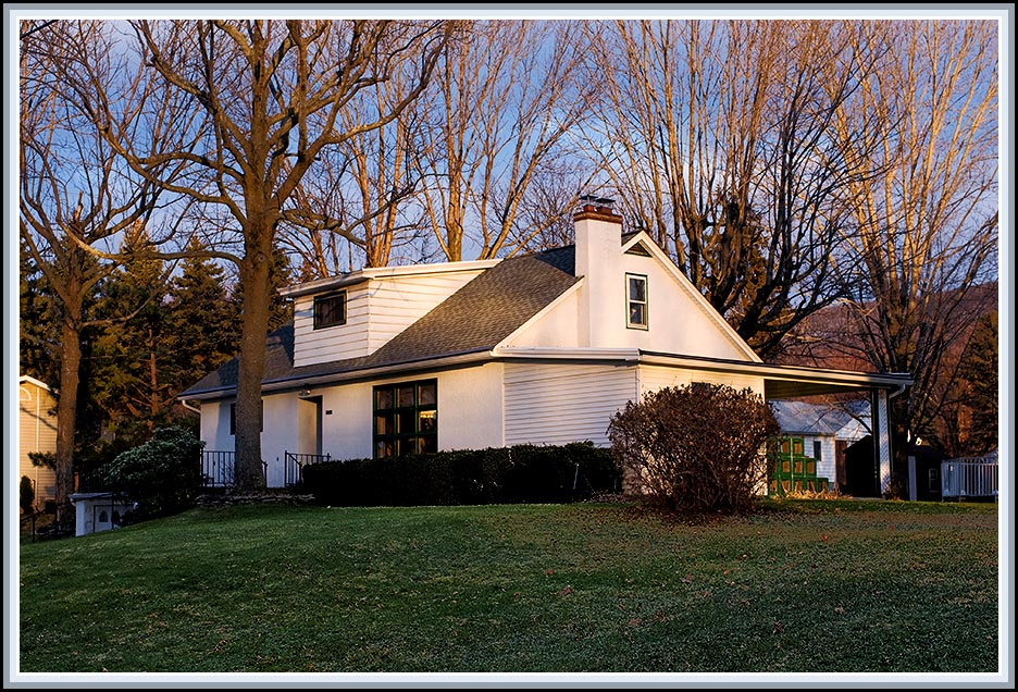 House at Dusk Kelvin 4700