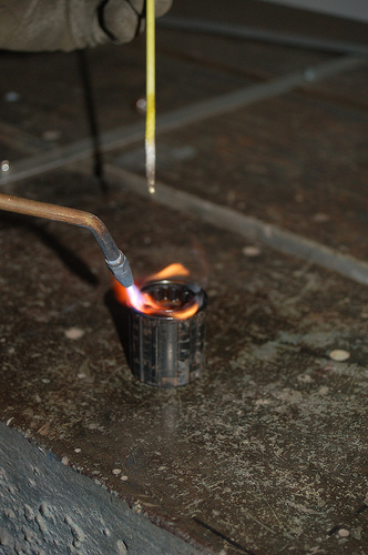 Pignon fix  laide de billes de brasure !