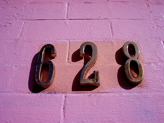 628