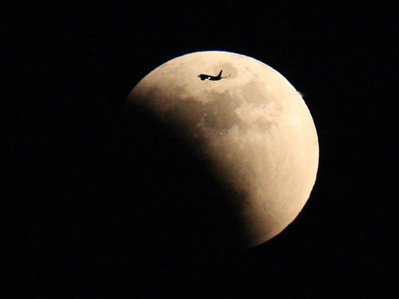 Lunar eclipse and jet