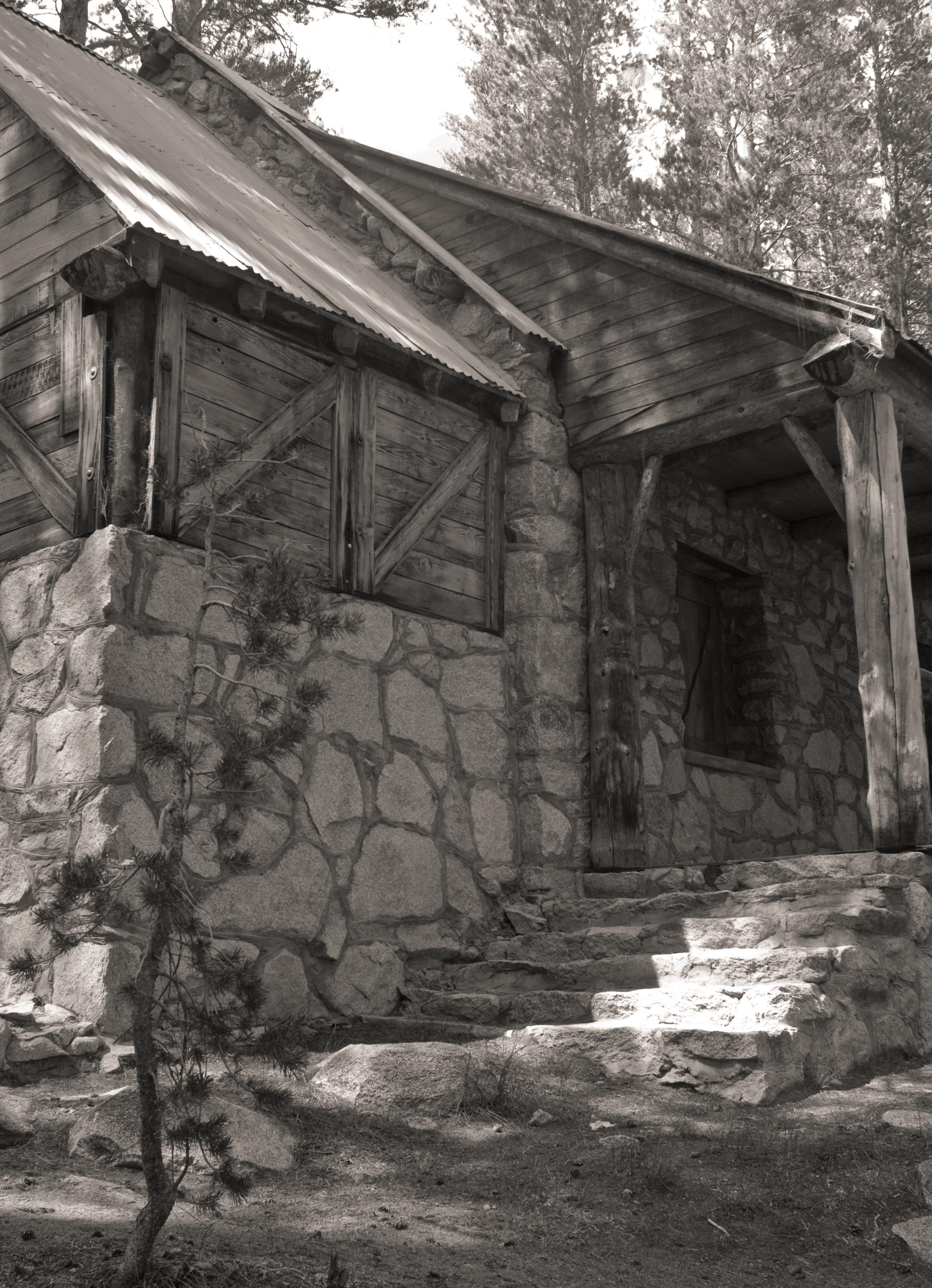 Lon Chaneys cabin
