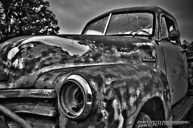 Old chev BW. 2_HDR6.jpg