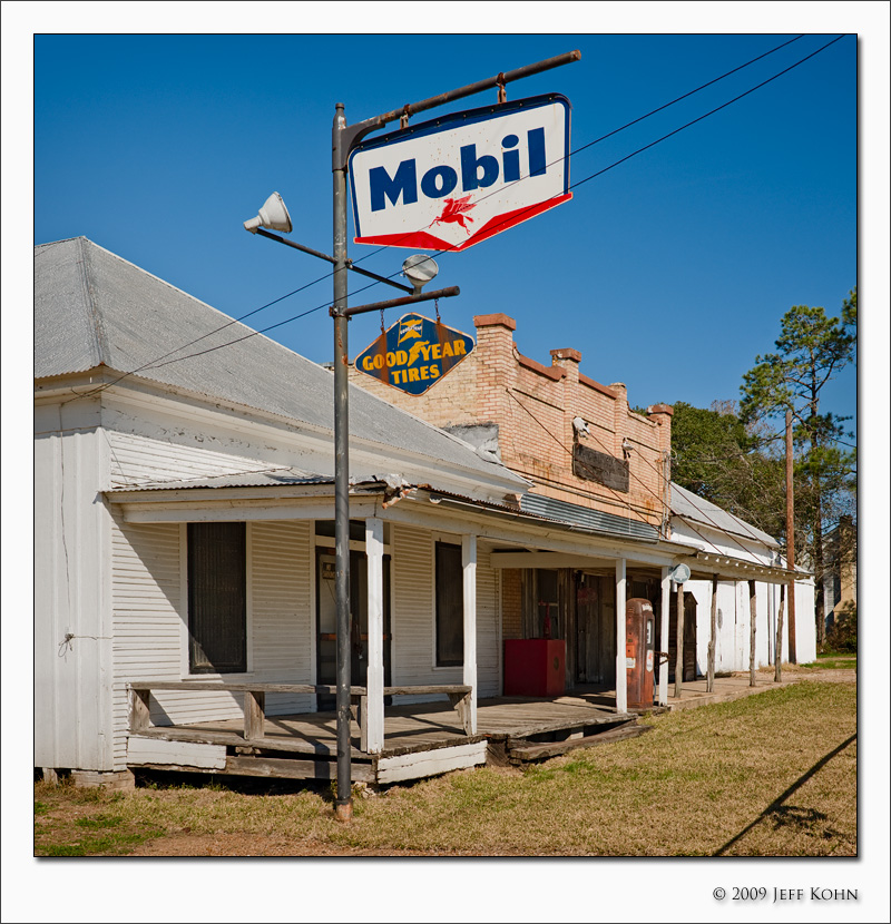 Mobilgas, Egypt, TX