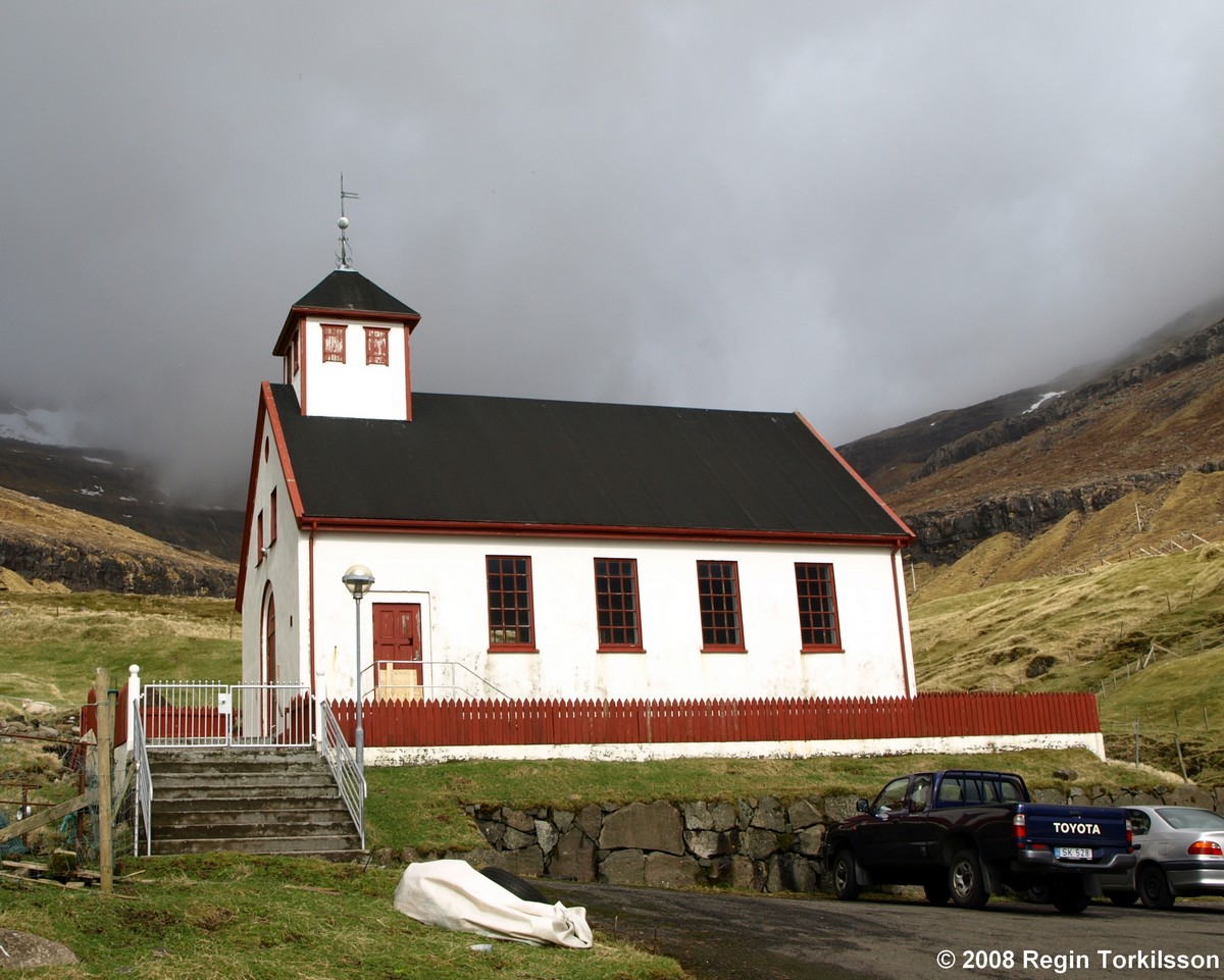 rnafjarar Kirkja