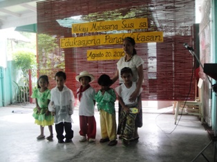 Nursery Kids with Maam SHHO Bee.JPG