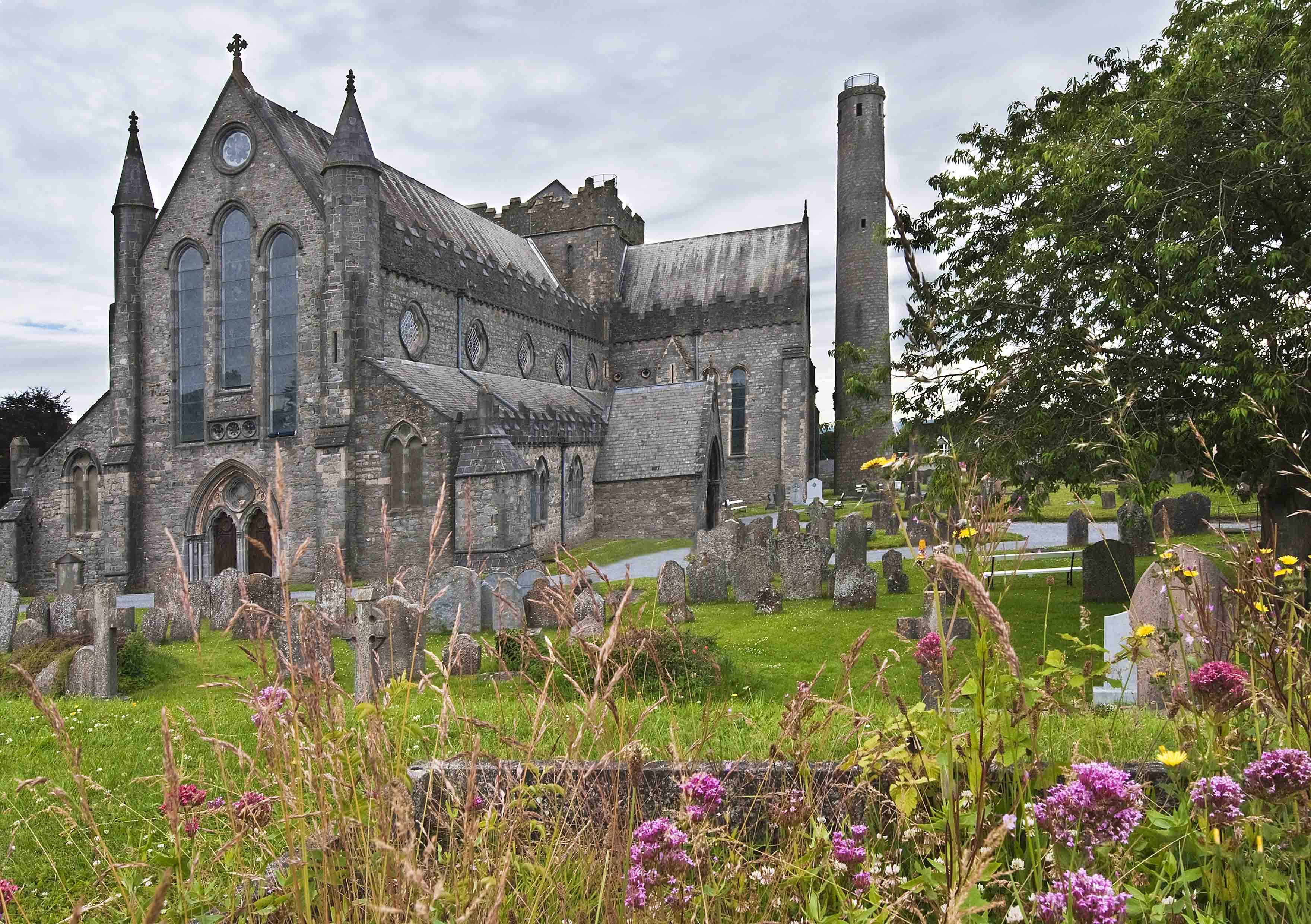 St Canices Cathedral.jpg