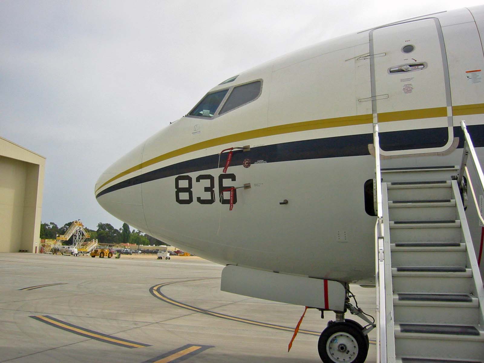 USNavy_C40A_VR57.jpg