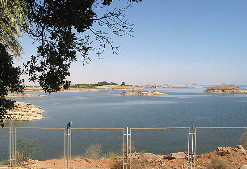 Lake Nasser from the temple site 3592