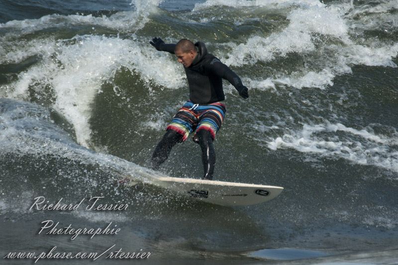 20100424 Surf de riviere - Riversurf  - 24 avril 2010 pict0180.jpg