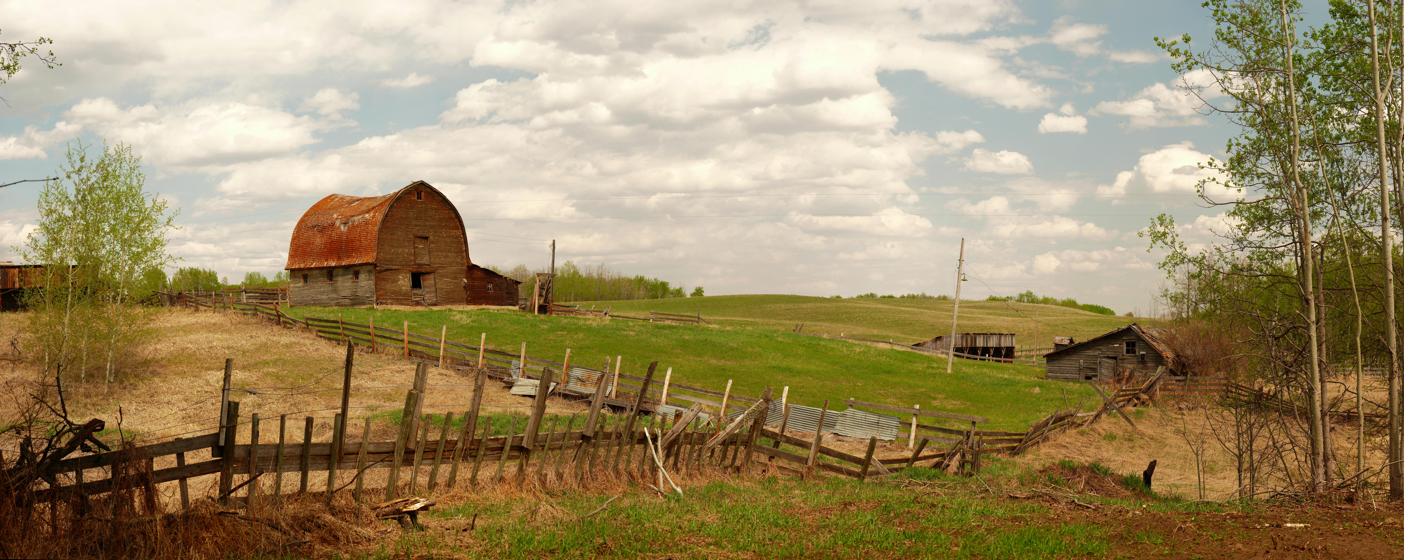 Hubbles Lk. barn warm 20 OC.jpg