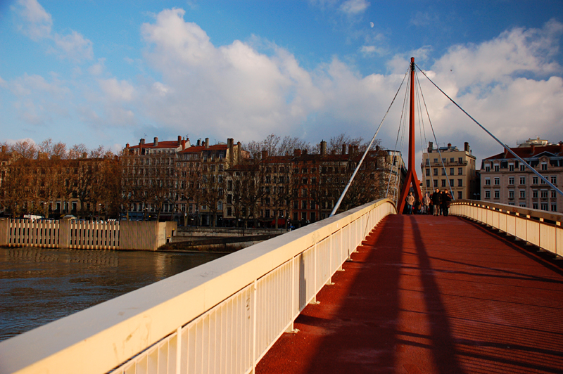 Afternoon sun in Lyon 3