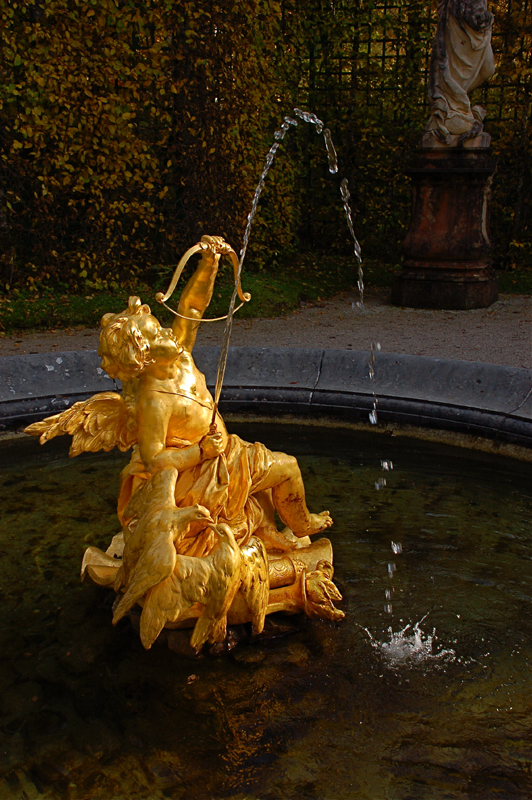 Linderhof Castle fountain