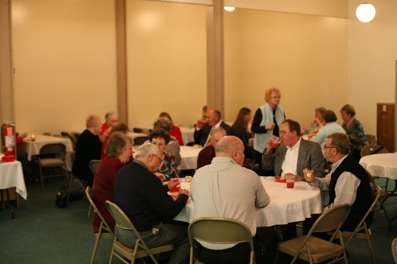 JuliaOrdination_GloriaDei_14Sep2008_ 231 [800x600].JPG