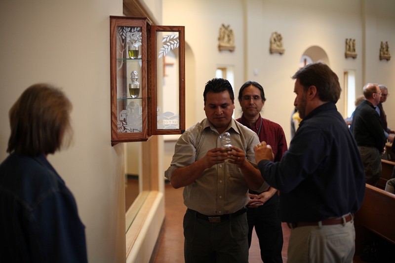 OLG_HolyThursday_21Apr2011_ 007 [800x600].JPG