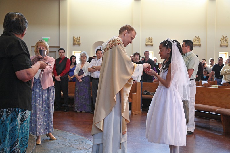 OLG_FirstCommunion_1130_01May2011_ 026 [800x600].JPG