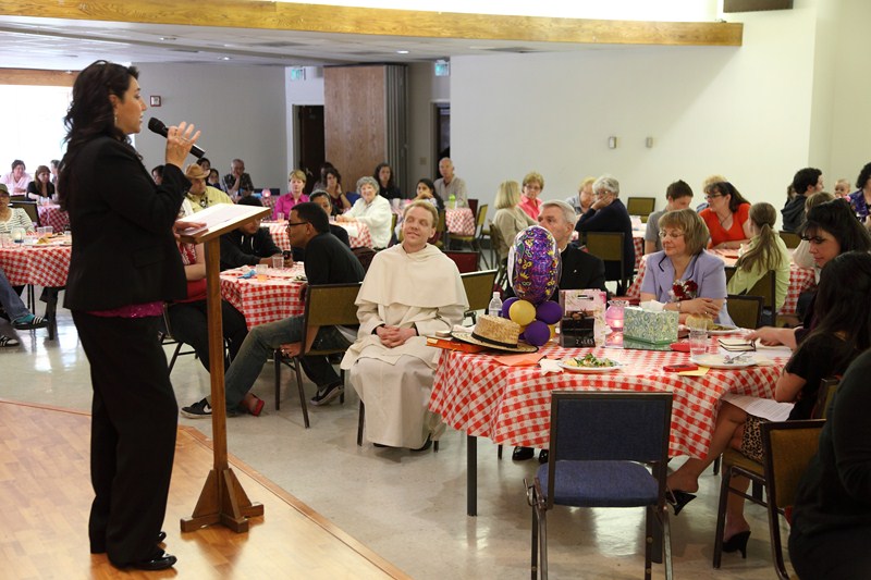 OLG_SisterLorraine_FiestaDespedida_23May2012_0037 [800x533].JPG