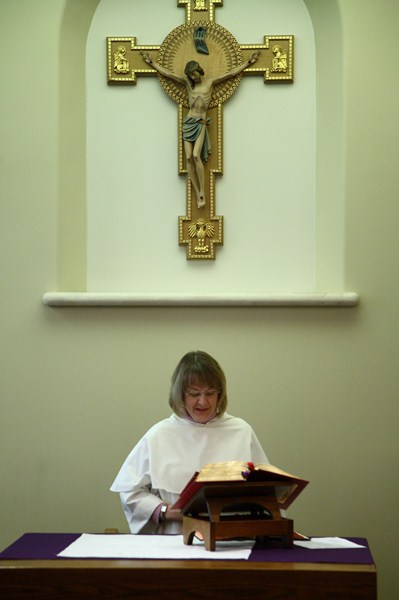 OLG_CommunionService_SrLorraine_08Mar2012_ 003 [399x600].JPG
