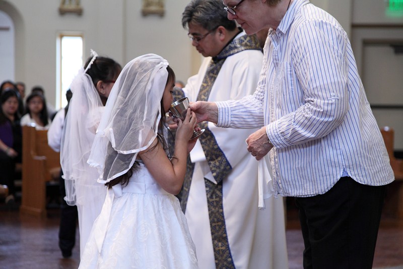 OLG_FirstCommunion_1730_06May2012_0013 [800x533].JPG