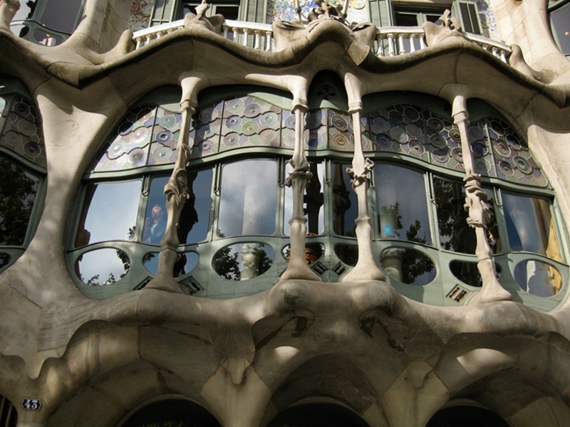 Casa Batll (Passeig de Grcia, 43) Antoni Gaudi 1904-1906