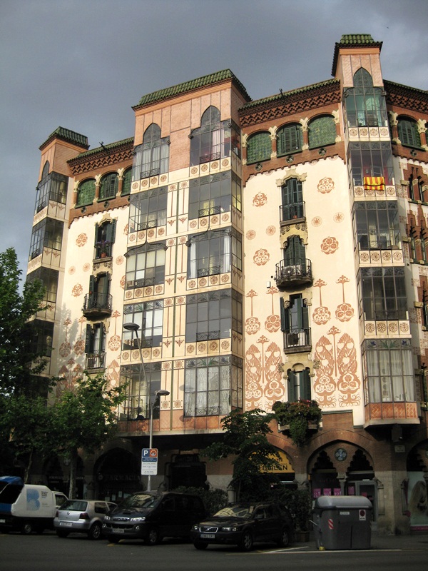 Casa Llopis Bofill (Valncia, 339) Antoni M. Galliss (1902)