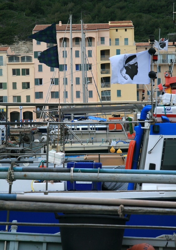 Bonifacio, le port de plaisance.