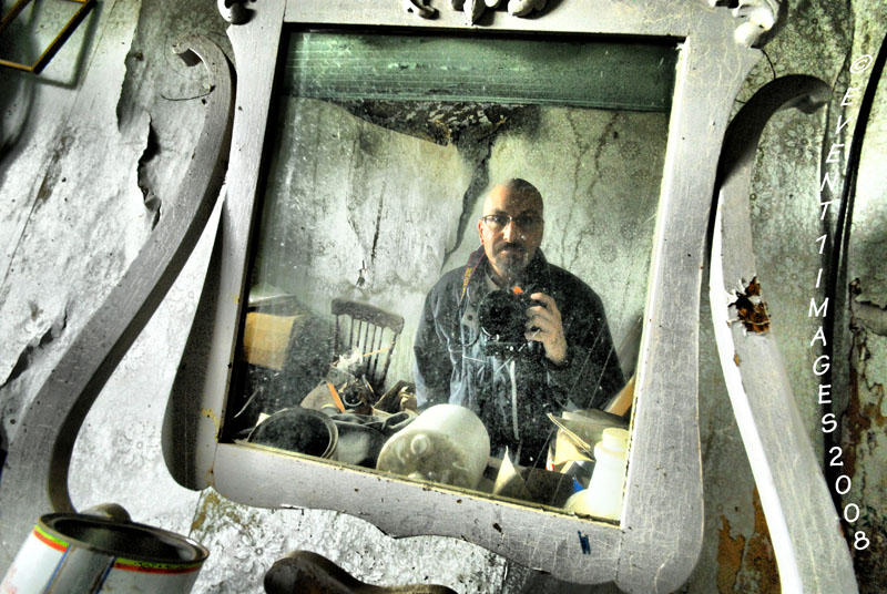 Old House,Old Mirror, Old Guy