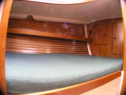 fwd cabin dbl berth to port