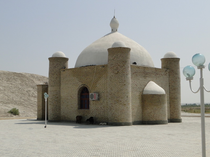 Turkmenistan112 konya urgench.JPG