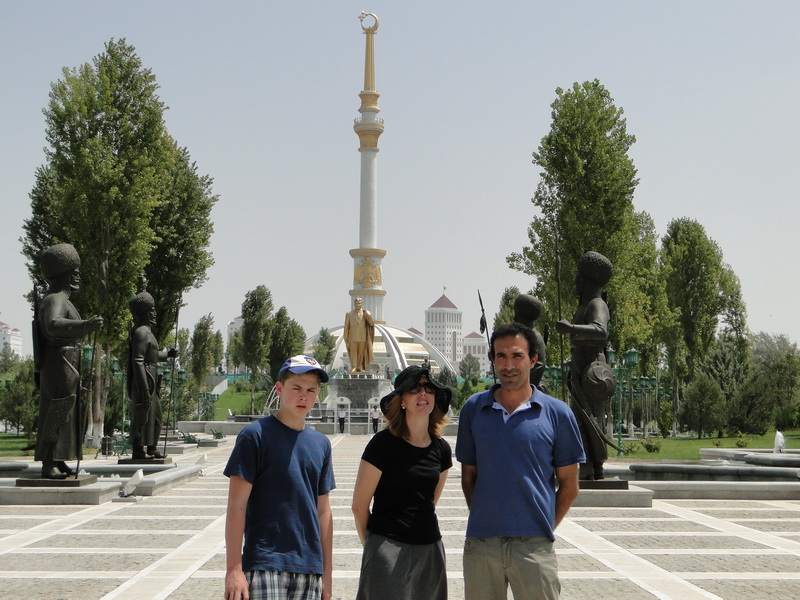 turkmenistan05 ashghabat.JPG