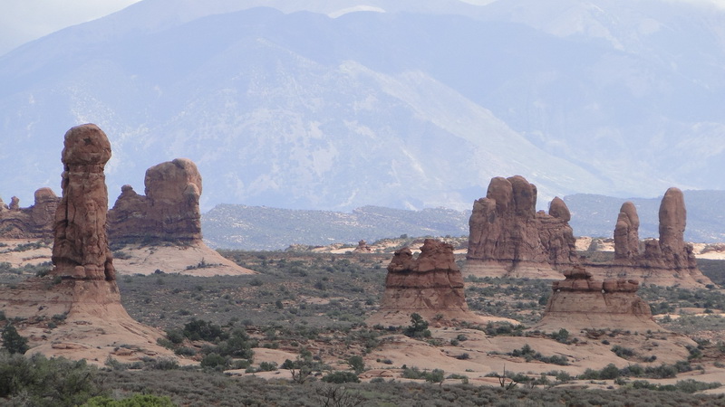 DSC59 arches.JPG