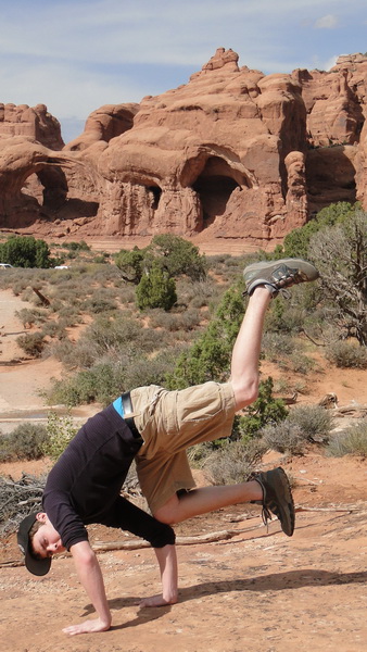 DSC74 arches.JPG