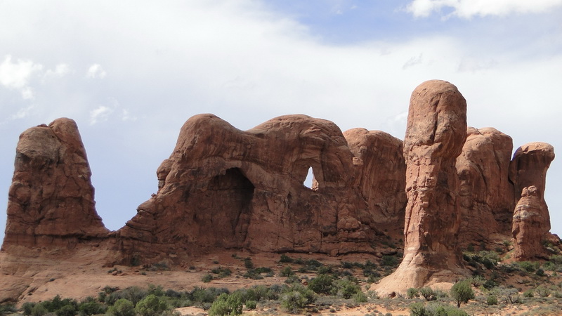 DSC77 arches.JPG