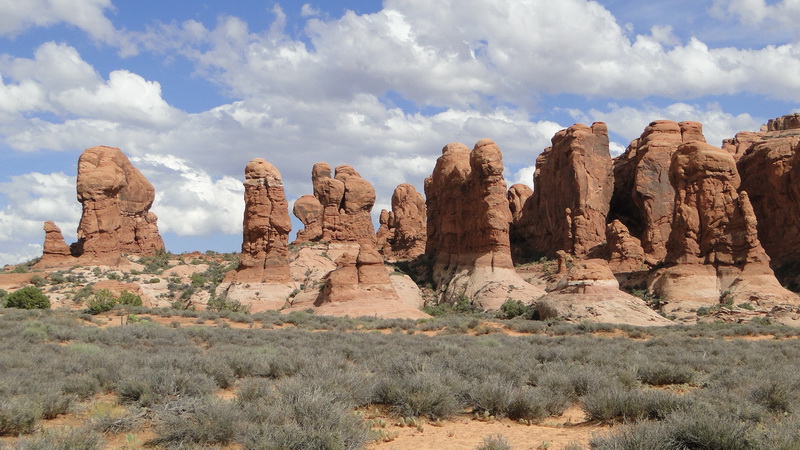 DSC79 arches.JPG