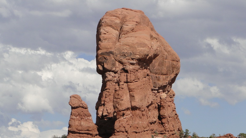 DSC83 arches.JPG