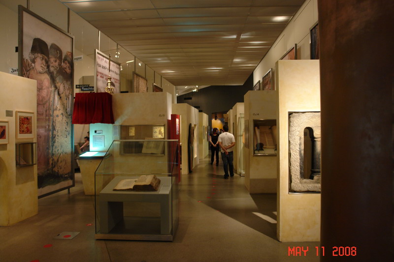 Liebskind jewish museum.JPG
