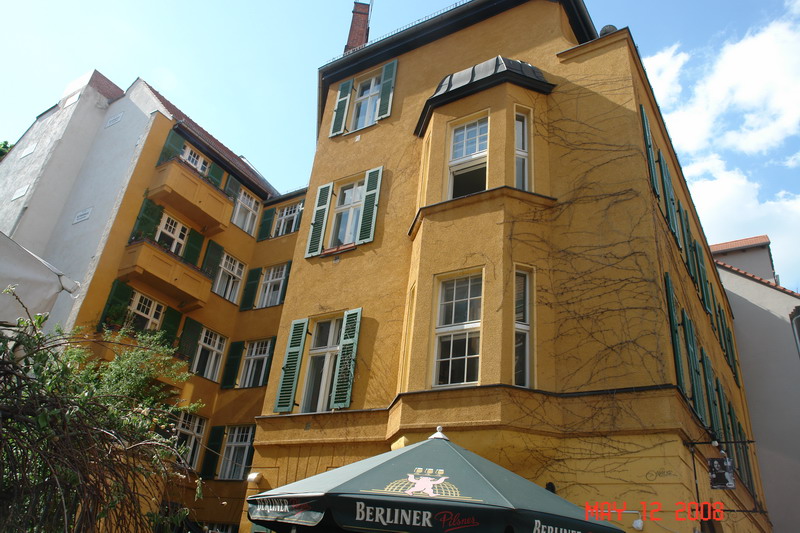 Berlin architecture.JPG
