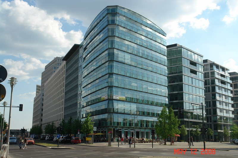 berlin architecture.JPG