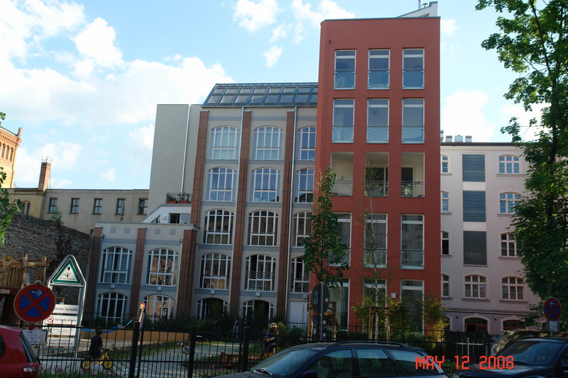 berlin architecture.JPG