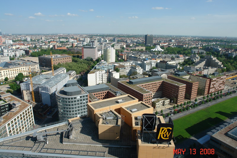 Berlin architecture.JPG