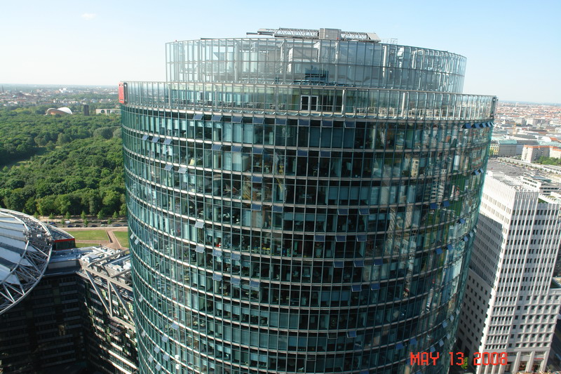 Berlin architecture.JPG