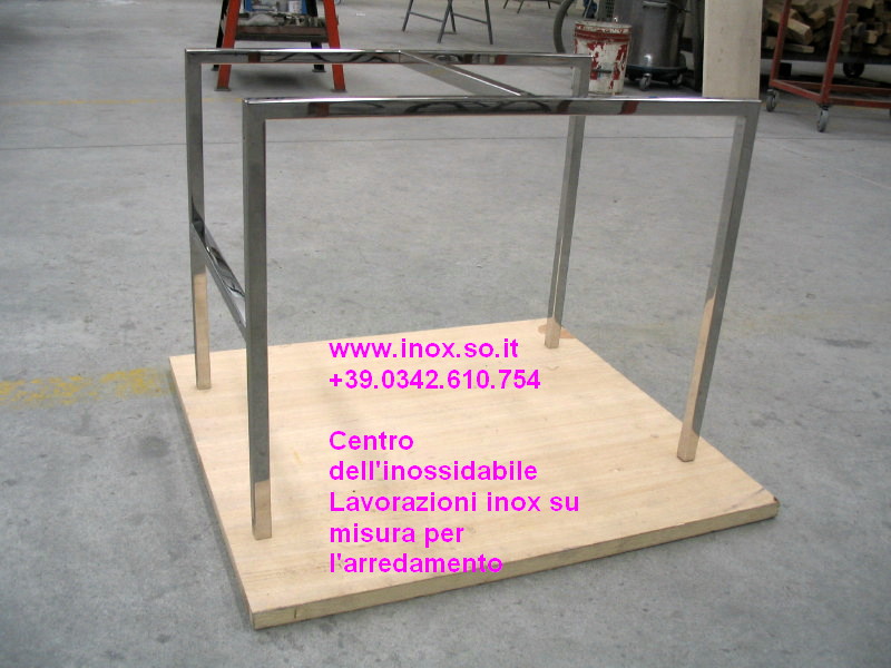 Struttura in acciaio inox lucido lavorazione inox tutta su misura